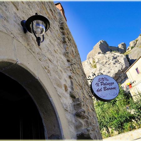Il Palazzo Del Barone - Stanza Dei Maiorana Hotel Pietrapertosa Exterior foto