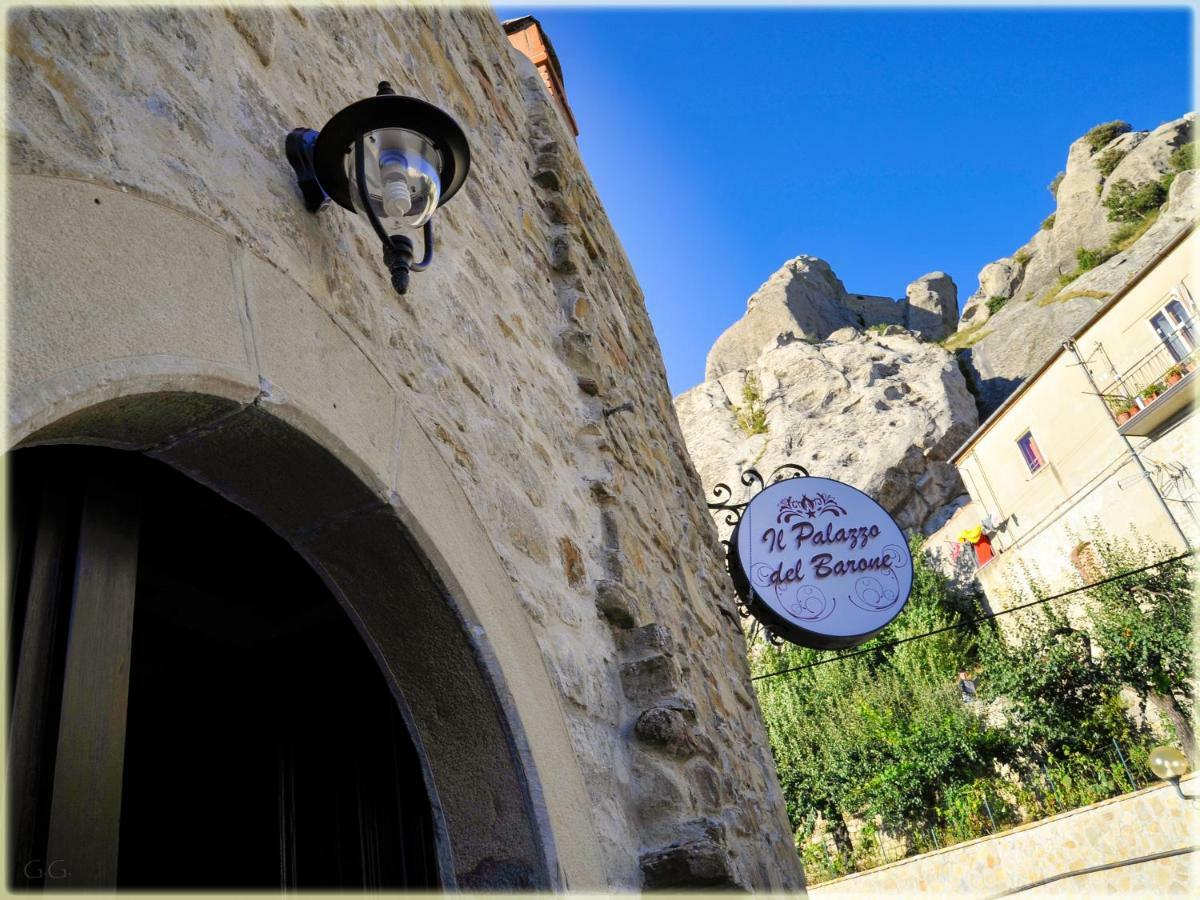 Il Palazzo Del Barone - Stanza Dei Maiorana Hotel Pietrapertosa Exterior foto