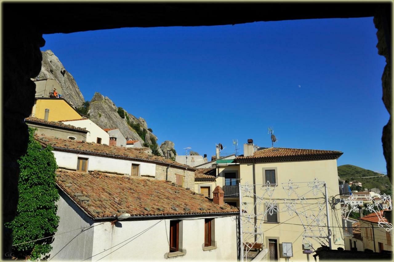 Il Palazzo Del Barone - Stanza Dei Maiorana Hotel Pietrapertosa Exterior foto