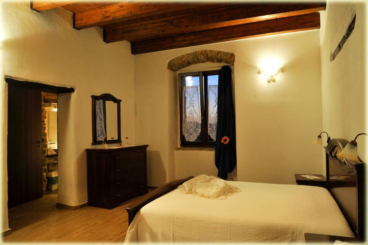 Il Palazzo Del Barone - Stanza Dei Maiorana Hotel Pietrapertosa Exterior foto