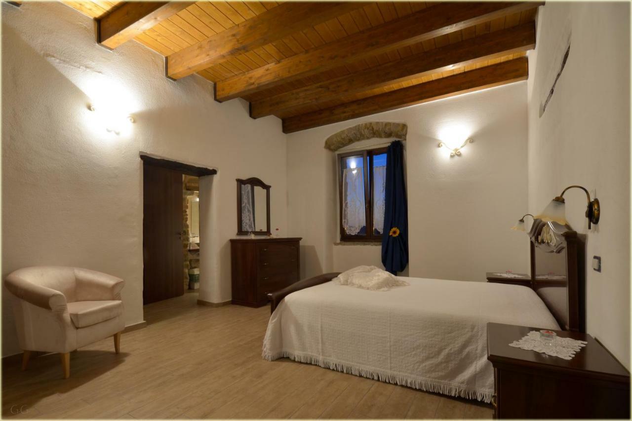 Il Palazzo Del Barone - Stanza Dei Maiorana Hotel Pietrapertosa Exterior foto